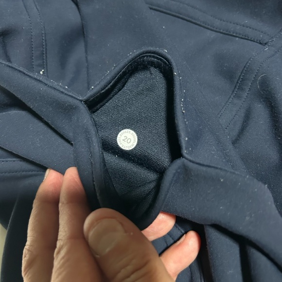 2 pairs of size 20 Lululemon leggings - Picture 3 of 5